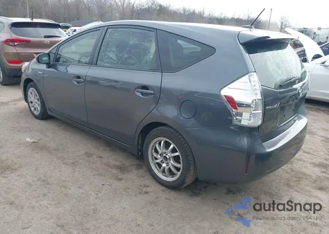 2012 Toyota Prius V Three из США, поврежденный, VIN JTDZN3EU6C3065637